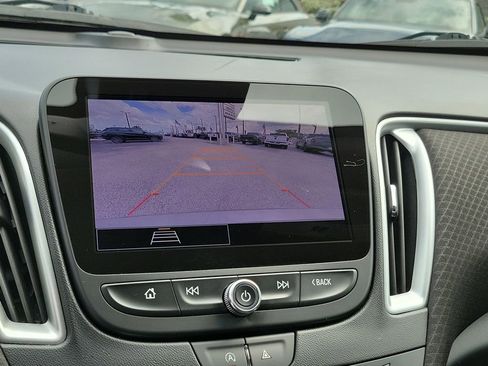 Used 2023 Chevrolet Malibu LT FWD image 30