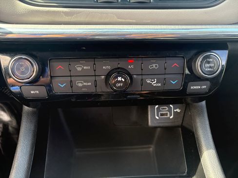 Used 2022 Jeep Compass Limited w/ Sun and Sound Group image 22