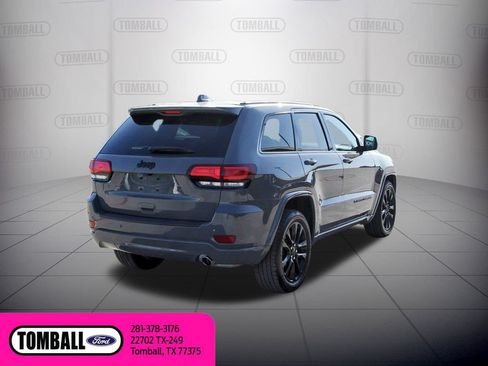 Used 2022 Jeep Grand Cherokee Laredo X RWD image 7