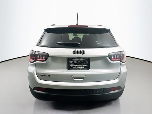 New 2026 Jeep Compass Latitude AWD/4WD image 18