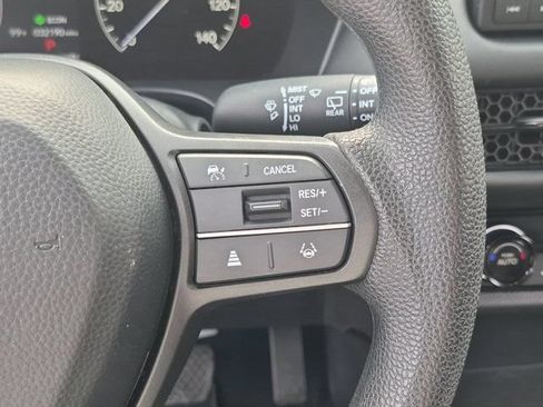 Used 2025 Honda HR-V LX image 21
