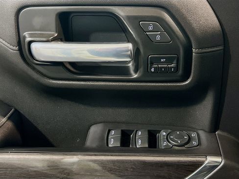 Used 2021 Chevrolet Silverado 1500 LTZ w/ LTZ Convenience Package II AWD/4WD image 13