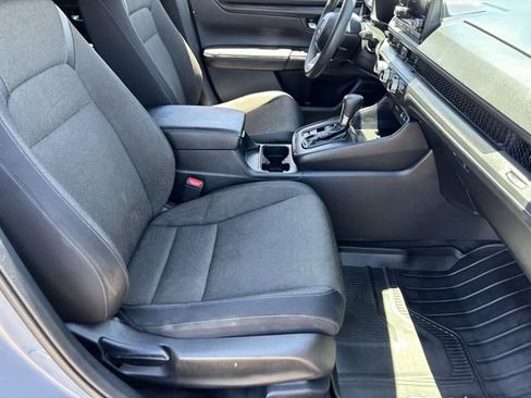 Used 2023 Honda CR-V EX image 11