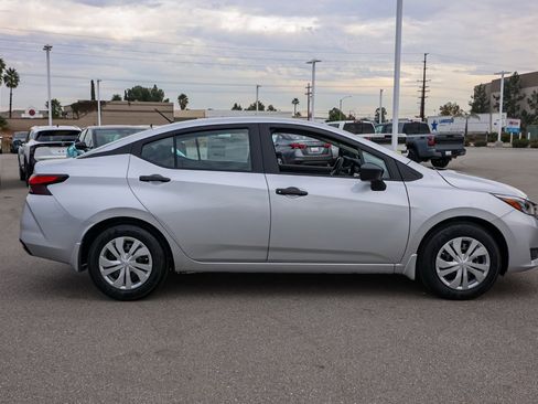 New 2025 Nissan Versa S image 3