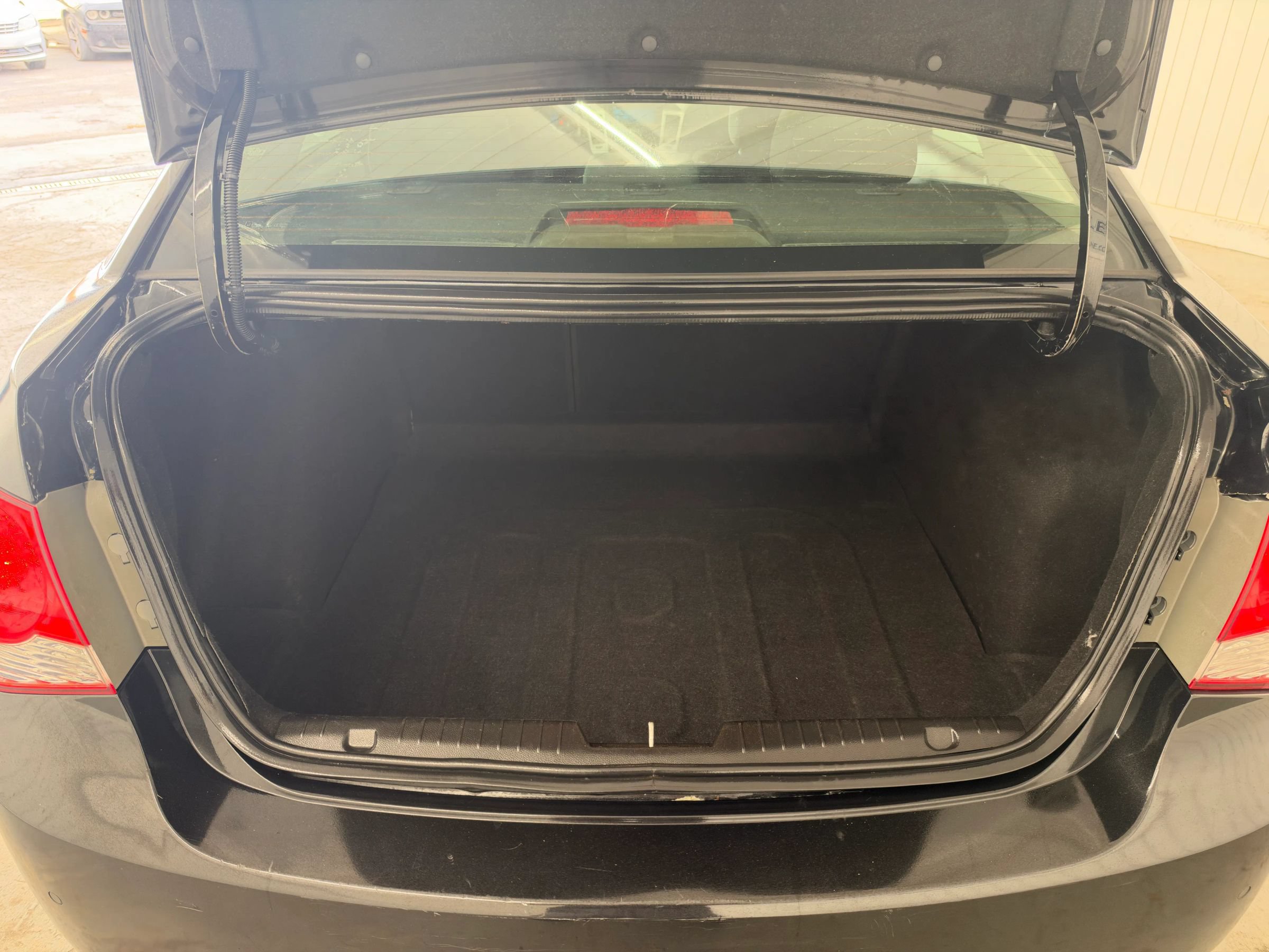 Used 2011 Chevrolet Cruze LT FWD image 13