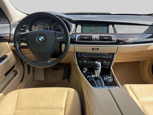 Used 2013 BMW 535i Gran Turismo RWD image 10