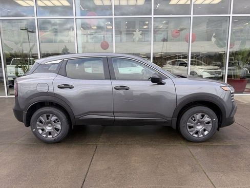 New 2026 Nissan Kicks S image 8