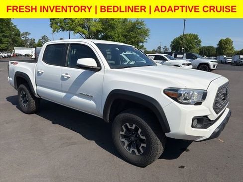 Used 2023 Toyota Tacoma TRD Off-Road w/ Technology Package AWD/4WD image 1