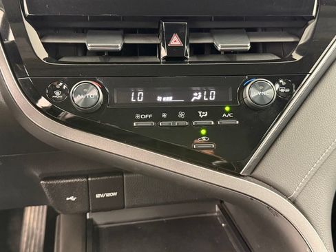 Used 2023 Toyota Camry SE w/ Convenience Package FWD image 36