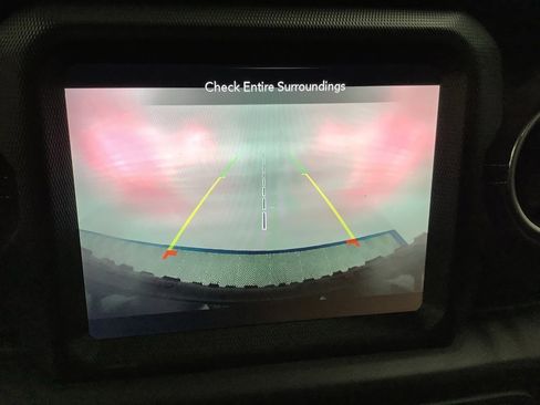 Used 2022 Jeep Wrangler Unlimited Sahara w/ Cold Weather Group image 19