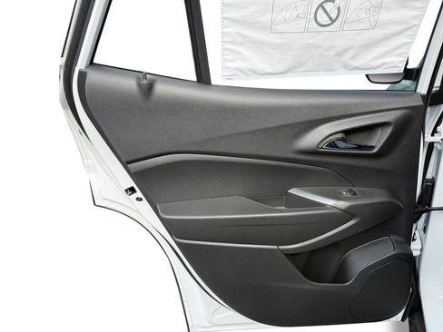 New 2026 Chevrolet Trax RS image 17