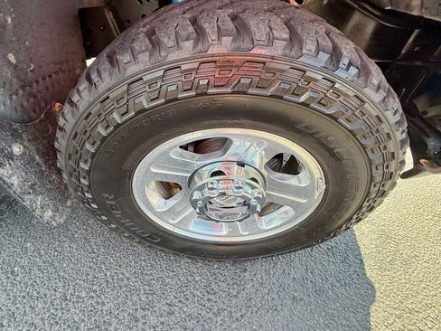 Used 2006 Ford F350 Lariat image 16