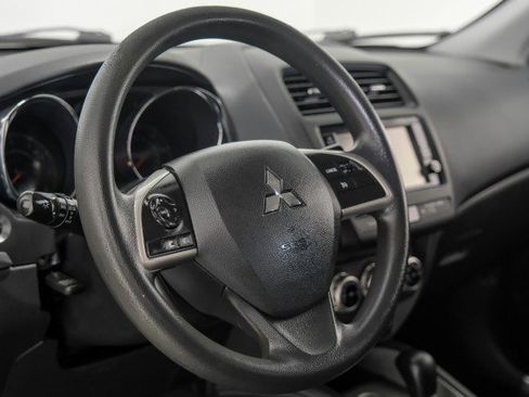Used 2020 Mitsubishi Outlander Sport ES image 14
