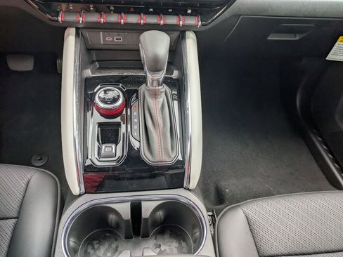 New 2025 GMC Canyon AT4 w/ AT4X Package AWD/4WD image 13