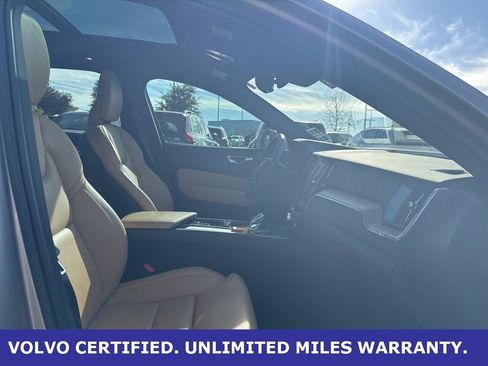 Certified 2023 Volvo XC60 B6 Ultimate image 9