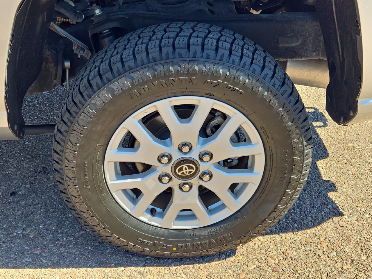 Used 2024 Toyota Tacoma SR5 AWD/4WD image 31