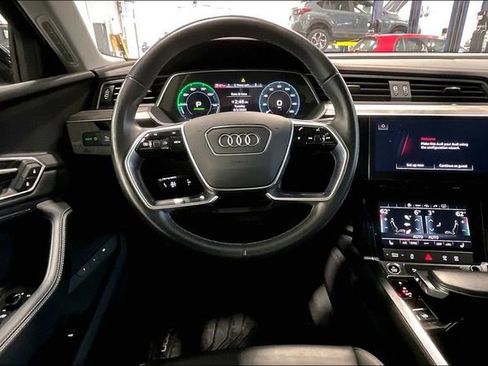 Used 2023 Audi e-tron Premium w/ Convenience Plus Package AWD/4WD image 5