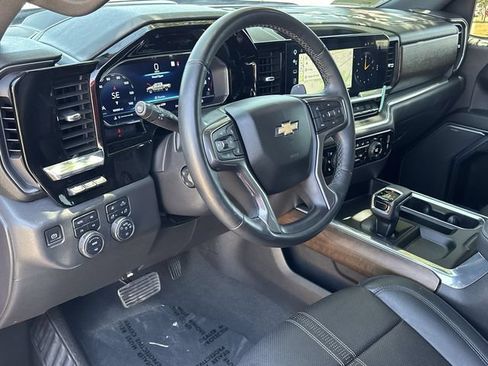 Certified 2023 Chevrolet Silverado 1500 High Country w/ Technology Package AWD/4WD image 21