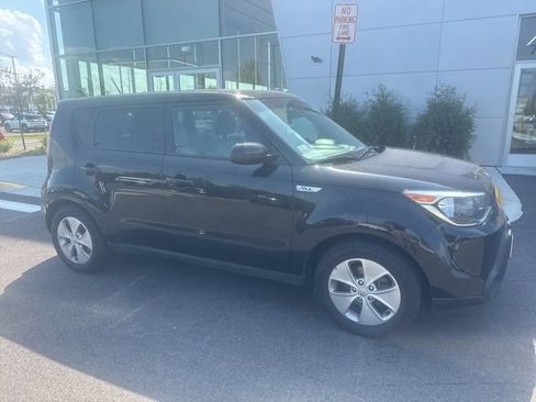 Used 2016 Kia Soul ! w/ Premium Package FWD image 8