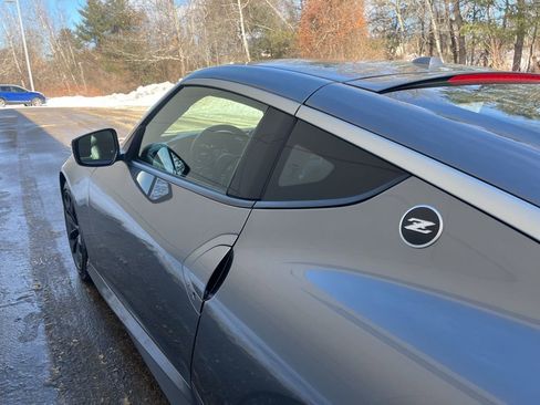 Used 2024 Nissan Z Performance w/ Floor Mat Package image 11