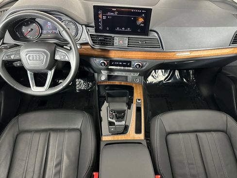 Used 2023 Audi Q5 2.0T Premium w/ Convenience Package image 12