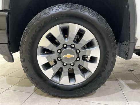 Used 2025 Chevrolet Silverado 2500 Custom w/ Custom Value Package AWD/4WD image 28