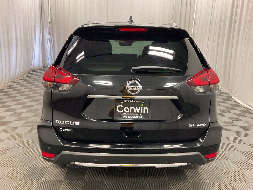 Used 2019 Nissan Rogue SL AWD/4WD image 5