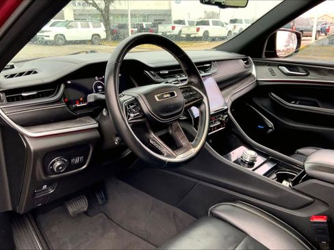 Used 2021 Jeep Grand Cherokee L Overland w/ Luxury Tech Group IV image 16