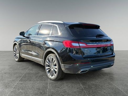 Used 2017 Lincoln MKX Reserve w/ Driver Assistance Package image 3