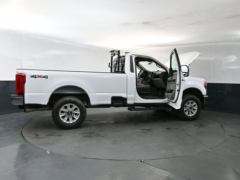 Used 2022 Ford F350 XL w/ STX Appearance Package AWD/4WD image 23