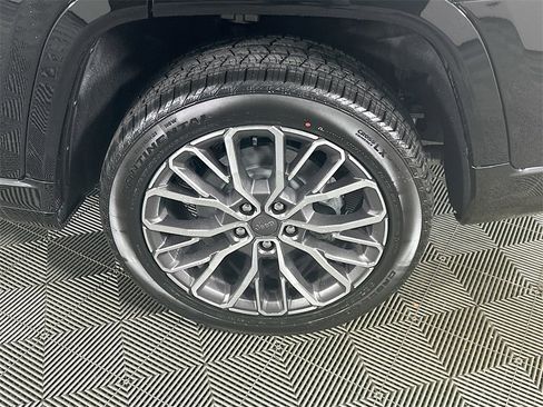 New 2025 Jeep Grand Cherokee L Summit image 17