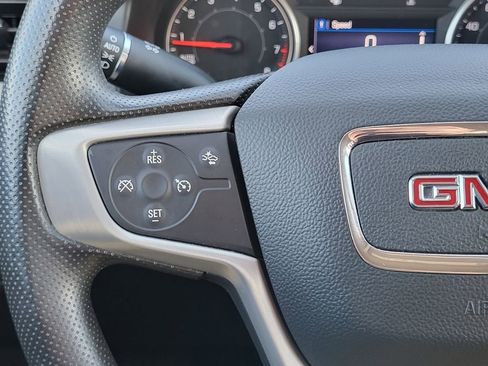 Used 2021 GMC Acadia SLE w/ Driver Convenience Package image 23