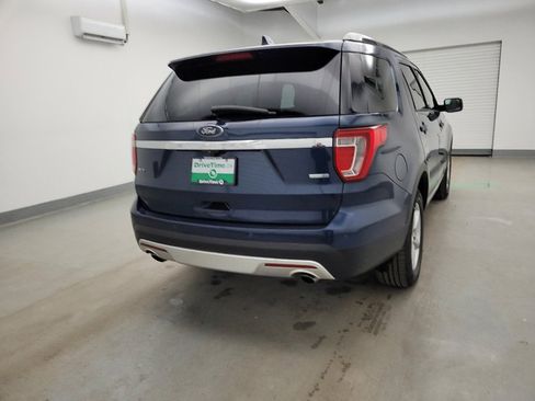 Used 2017 Ford Explorer XLT w/ Equipment Group 202A image 9