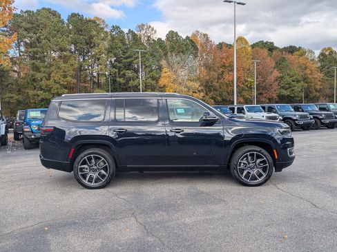 New 2025 Jeep Wagoneer Series III w/ Quick Order Package 25C Super image 4