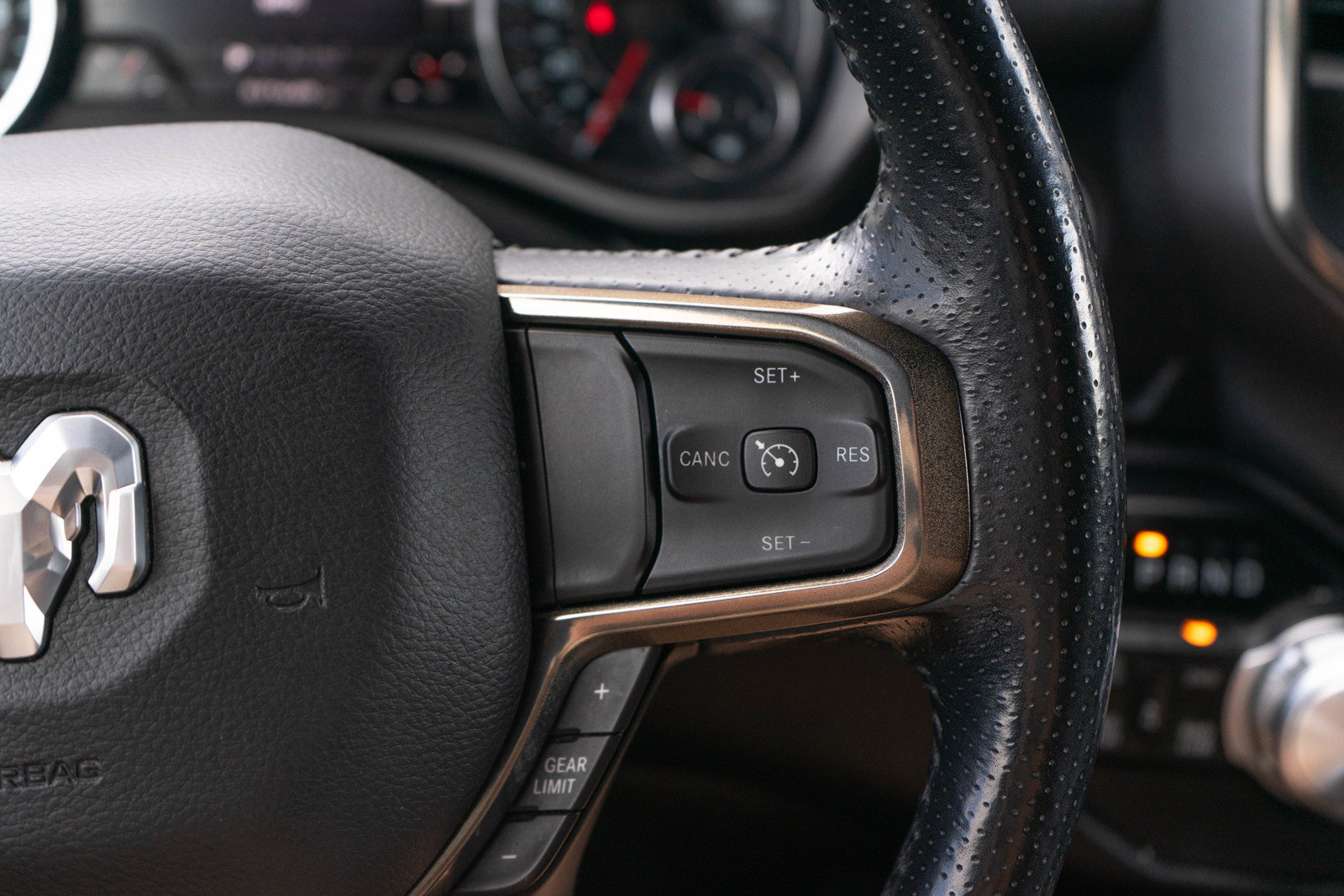 Used 2020 RAM 1500 Sport w/ Leather & Sound Group AWD/4WD image 25