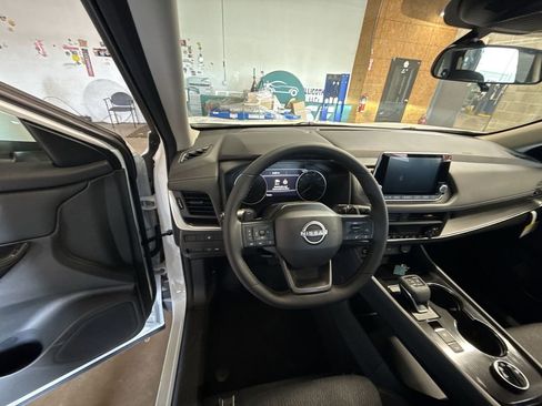 New 2026 Nissan Rogue SV w/ Cold Weather Package AWD/4WD image 11