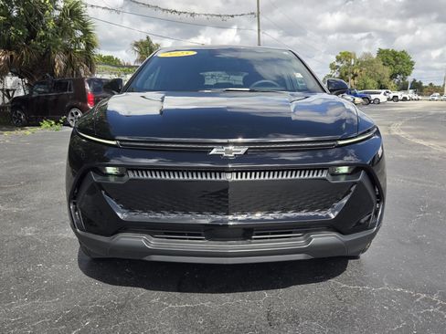 Used 2025 Chevrolet Equinox EV LT image 13