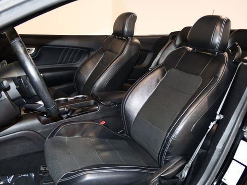 Used 2019 Ford Mustang Premium RWD image 39