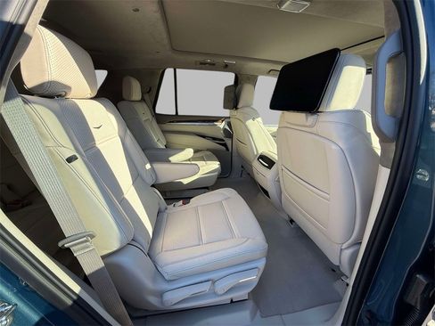 Used 2026 Cadillac Escalade Platinum Sport w/ LPO, ONYX Package image 16