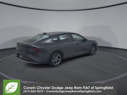 Used 2025 Kia K4 FWD image 15