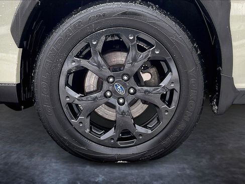 Used 2023 Subaru Crosstrek 2.0i Premium w/ Special Edition image 8