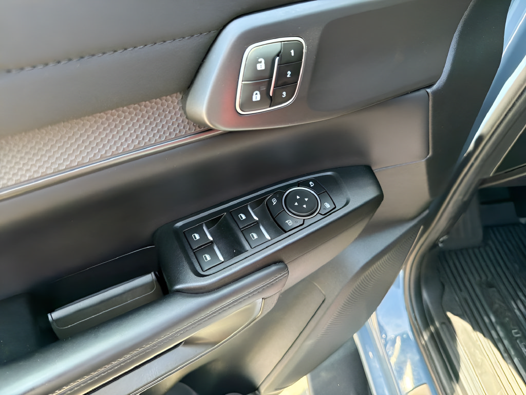 Used 2025 Ford Ranger Raptor AWD/4WD image 20