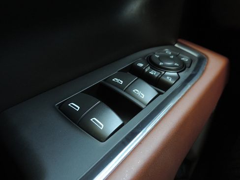 Certified 2024 GMC Sierra 3500 Denali Ultimate AWD/4WD image 26