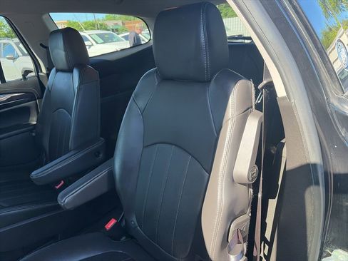 Used 2017 Buick Enclave Leather FWD image 21