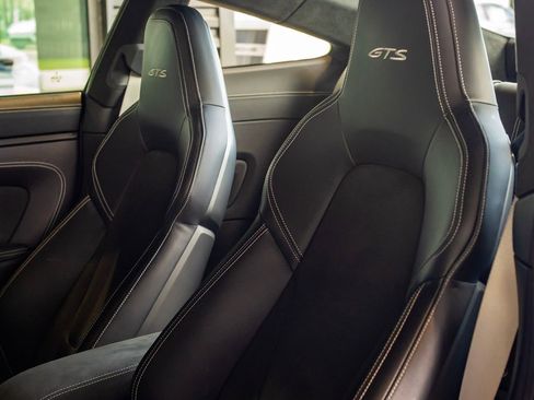 Certified 2024 Porsche 911 Carrera GTS RWD image 5