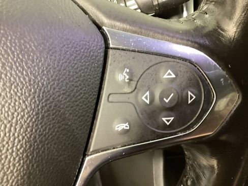 Used 2019 Chevrolet Traverse LT w/ LT Premium Package FWD image 19