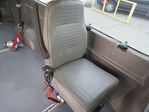 Used 2014 Ford E-250 and Econoline 250 Extended w/ Power Group image 22