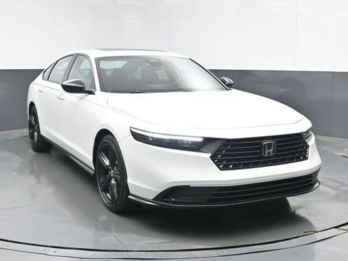 New 2026 Honda Accord Hybrid Sport-L image 2