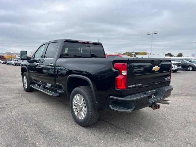 Used 2022 Chevrolet Silverado 2500 High Country w/ Safety Package II AWD/4WD image 7