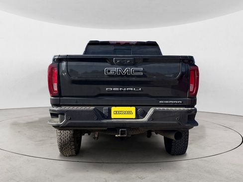 Used 2023 GMC Sierra 3500 Denali w/ Denali Black Diamond Edition AWD/4WD image 3